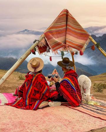 PICNIC CON LLAMAS EN MARAS